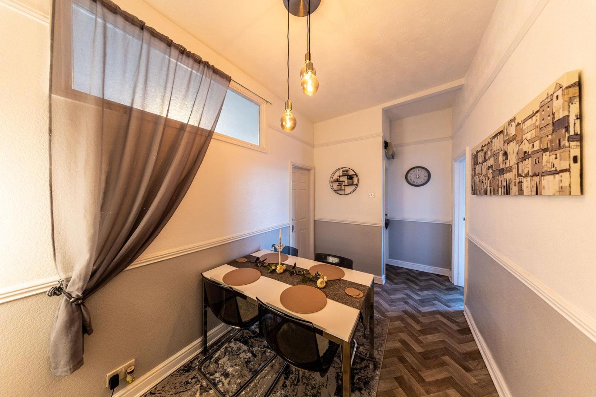 Courtyard Holiday Apartments Белпер Экстерьер фото
